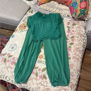 Free People Movement Hot Shot Crossover Set in Heritage Sz medium